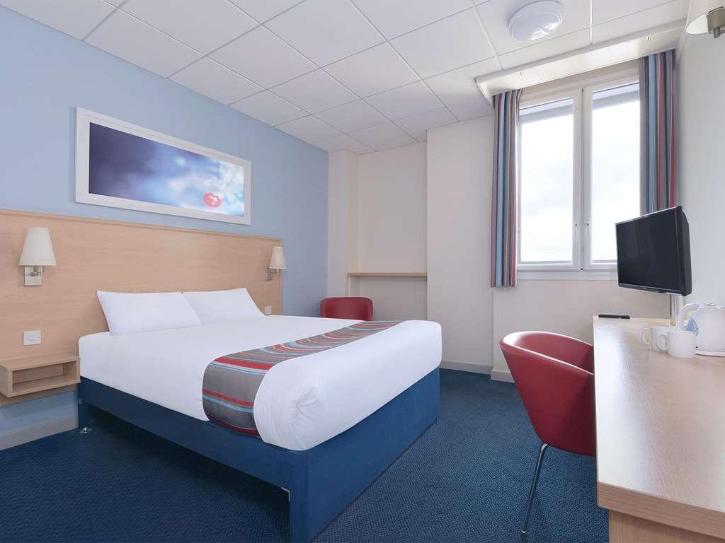 Travelodge Cardiff Central Ruang foto